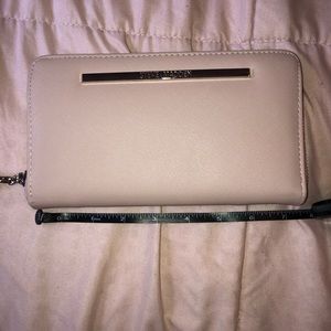 NEVER USED Steve Madden wallet